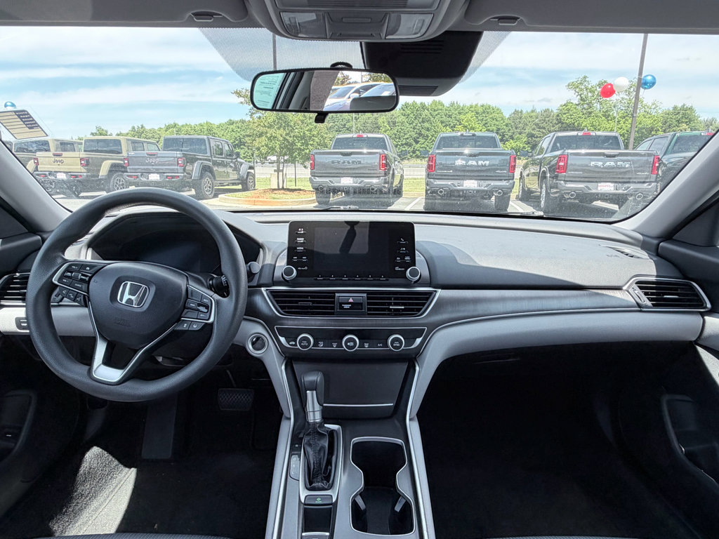 Used 2018 Honda Accord LX image 10