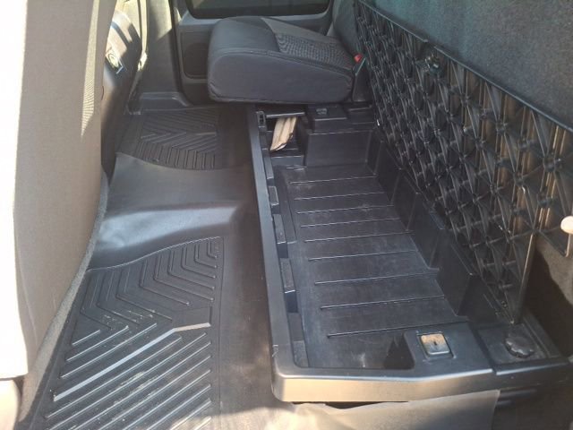 Used 2015 Toyota Tundra SR5 w/ SR5 Upgrade Package image 36