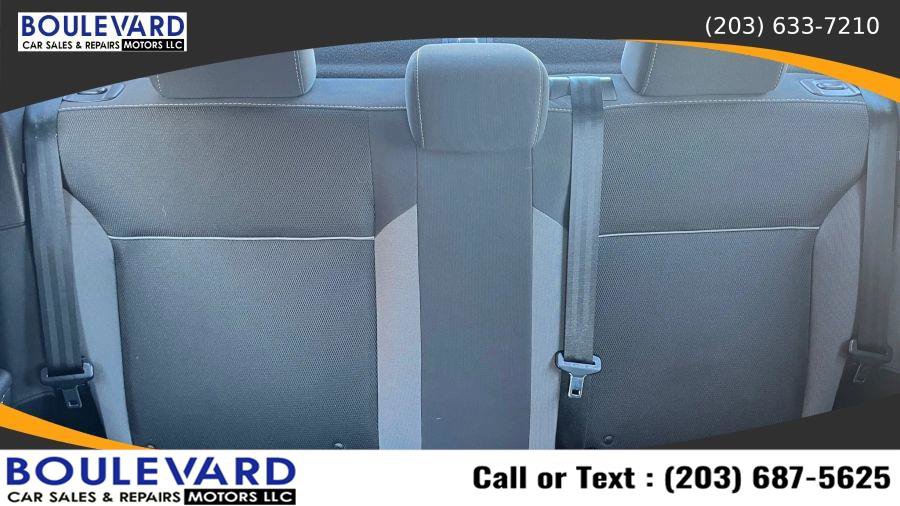 Used 2013 Ford Focus SE FWD image 18