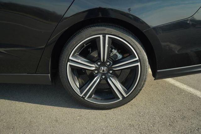 Used 2023 Honda Accord Sport image 40