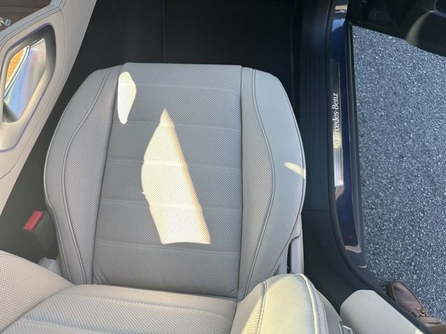 Used 2025 Mercedes-Benz GLS 450 4MATIC image 37