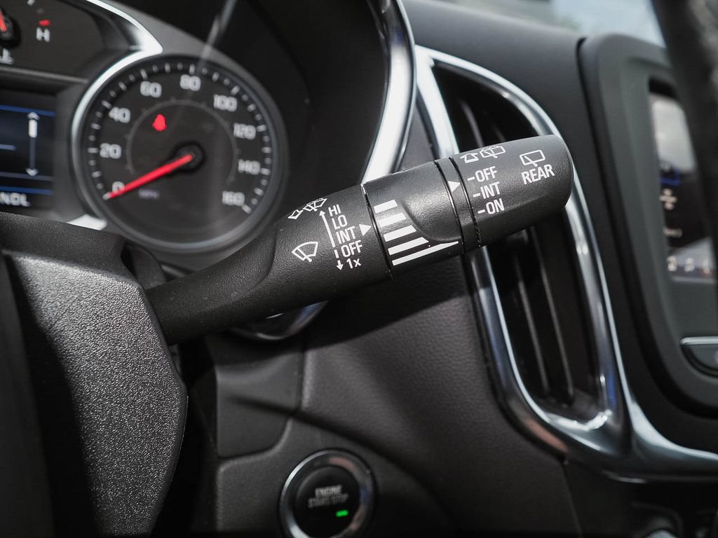 Certified 2024 Chevrolet Equinox LT FWD image 33