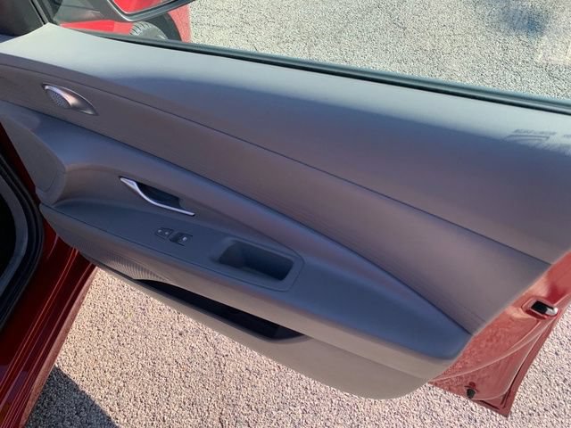 Certified 2024 Hyundai Elantra SEL FWD image 14