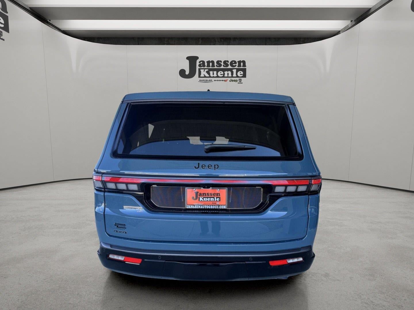 New 2026 Jeep Grand Wagoneer L Limited AWD/4WD image 2