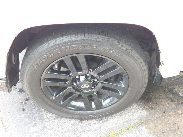 Used 2019 Toyota 4Runner Limited AWD/4WD image 36