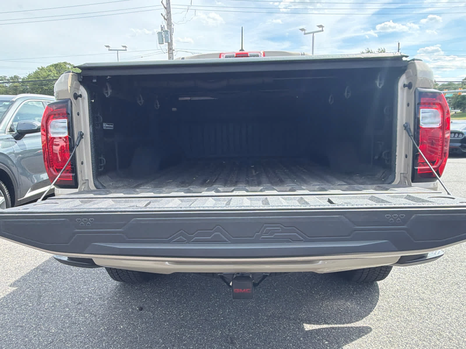 Certified 2024 GMC Canyon AT4 AWD/4WD image 23