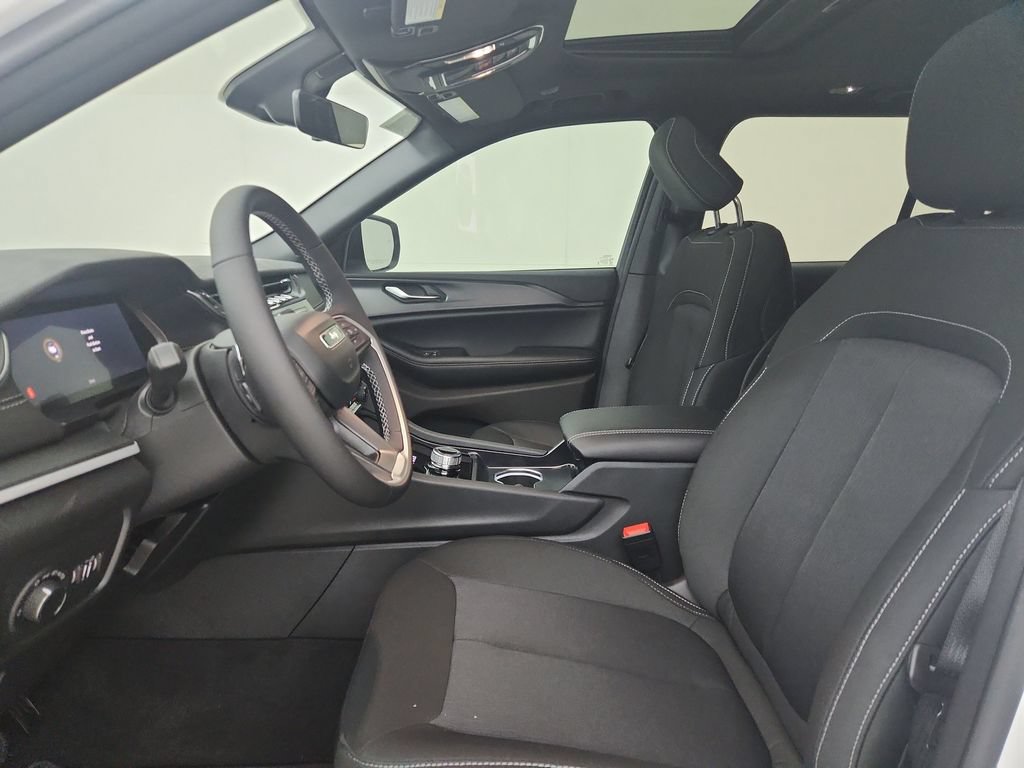 New 2026 Jeep Grand Cherokee Laredo X AWD/4WD image 18