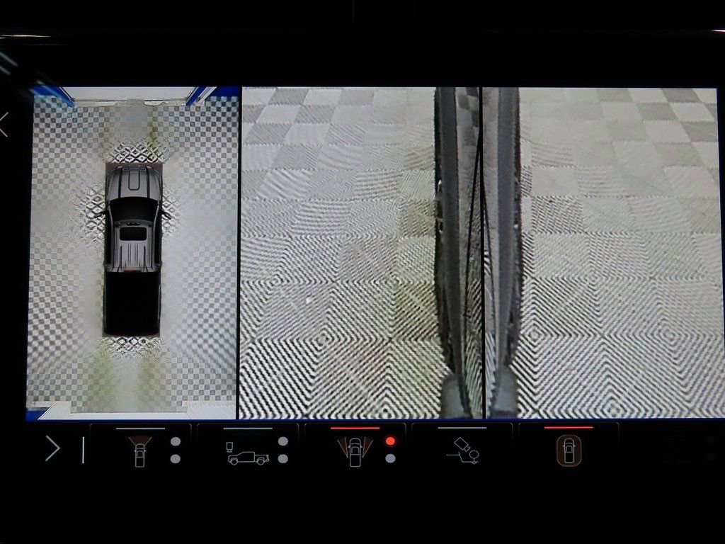 Used 2024 GMC Sierra 3500 Denali Ultimate image 18