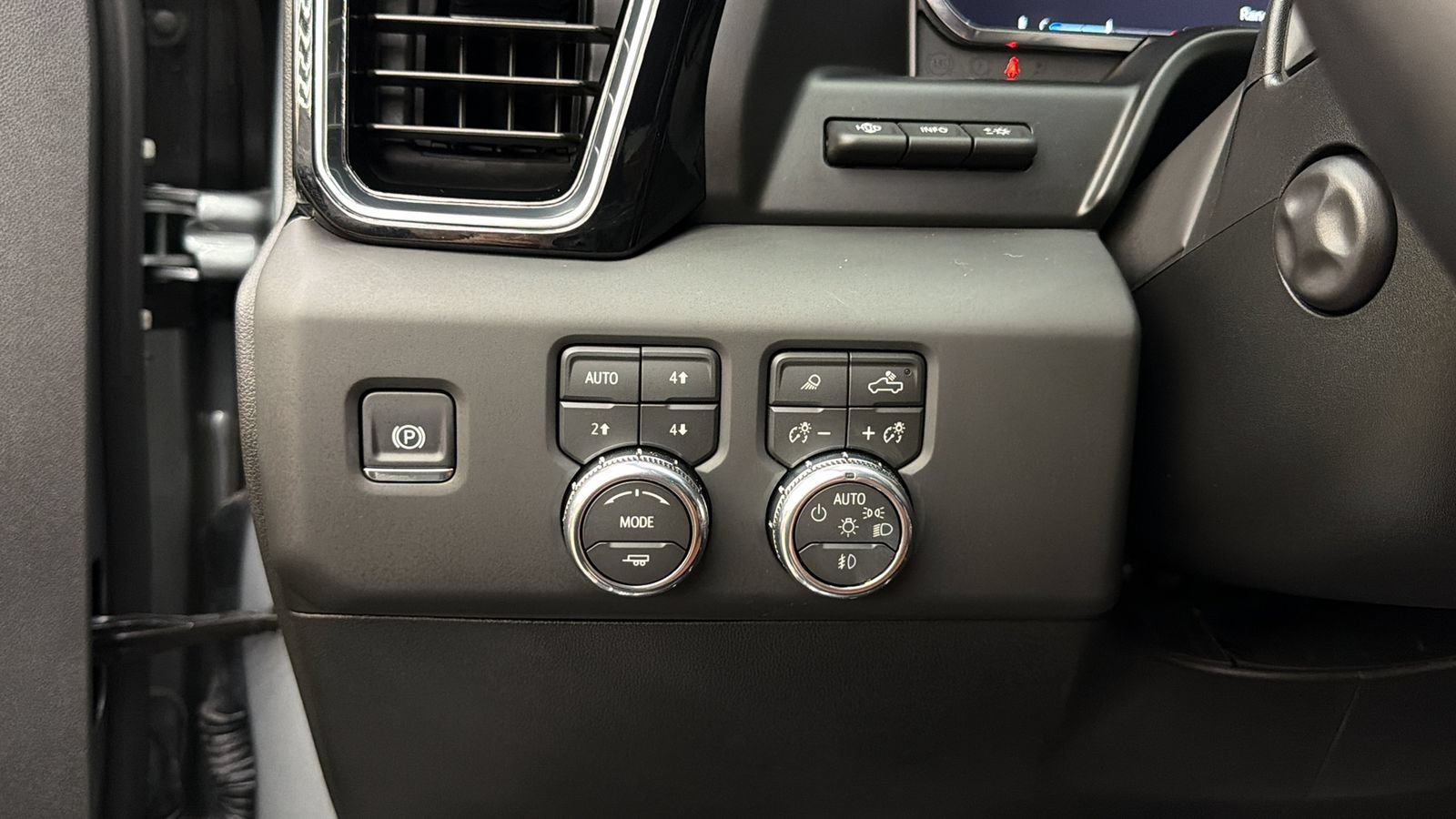 Used 2026 GMC Sierra 1500 Denali Ultimate AWD/4WD image 23