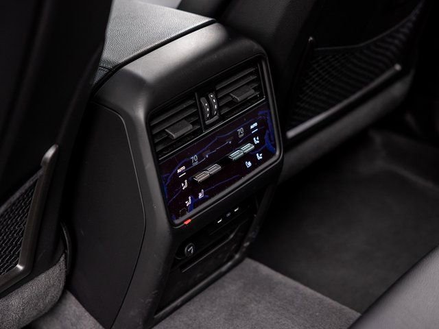 Certified 2025 Porsche Cayenne image 30