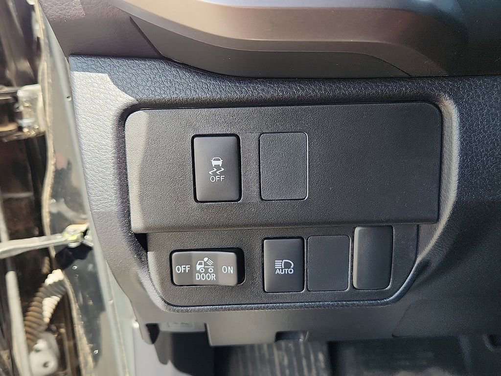 Used 2023 Toyota Tacoma SR5 image 17