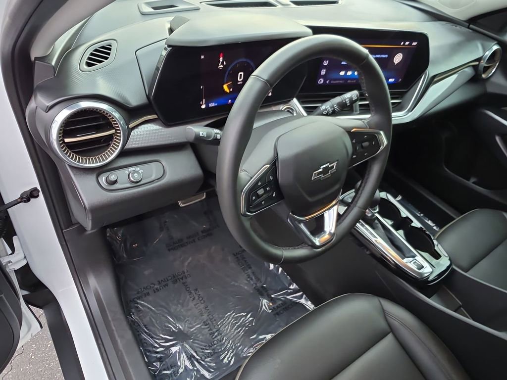 Used 2025 Chevrolet Trax ACTIV w/ Driver Confidence Package image 10