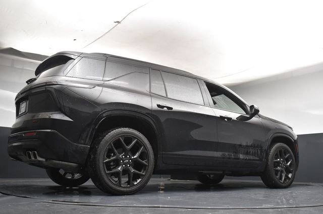 Used 2026 Chevrolet Traverse RS FWD image 38