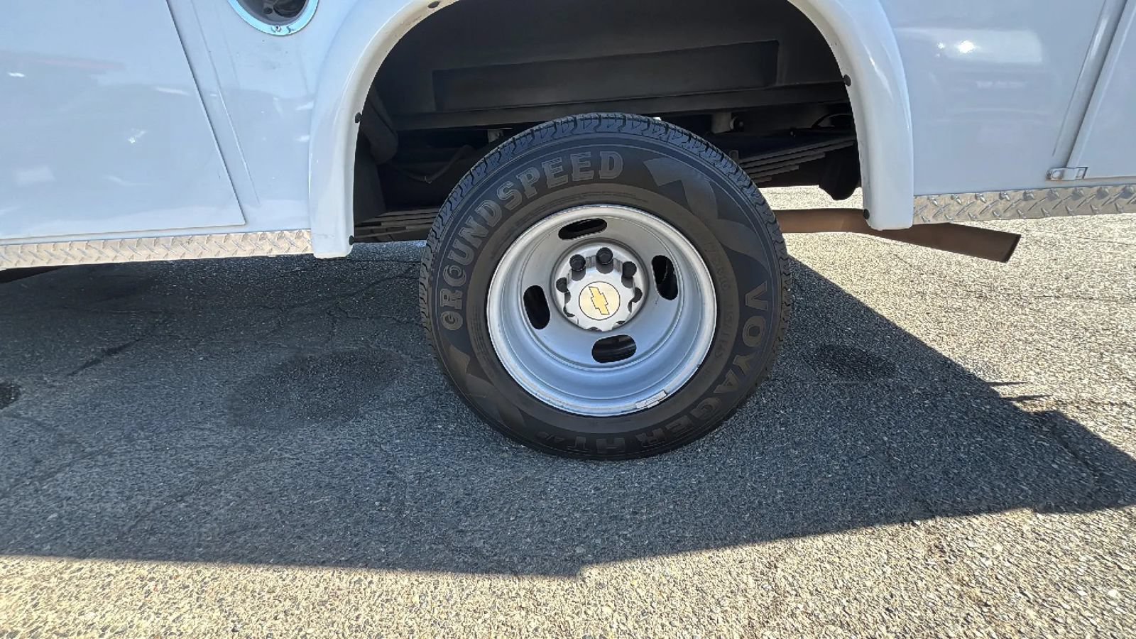 Used 2020 Chevrolet Express 3500 w/ Power Convenience Package RWD image 38