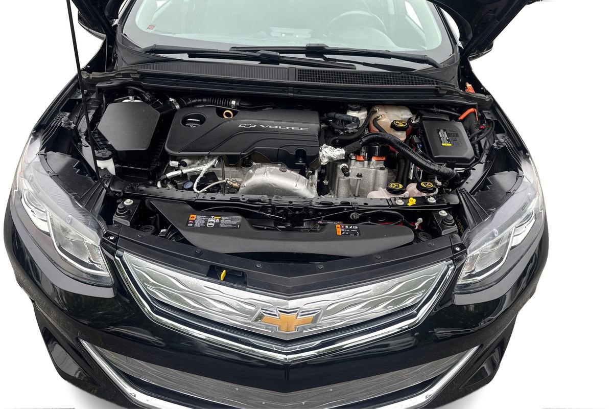 Used 2018 Chevrolet Volt LT w/ Comfort Package FWD image 22
