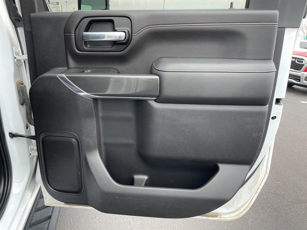 Used 2022 GMC Sierra 2500 AT4 image 34