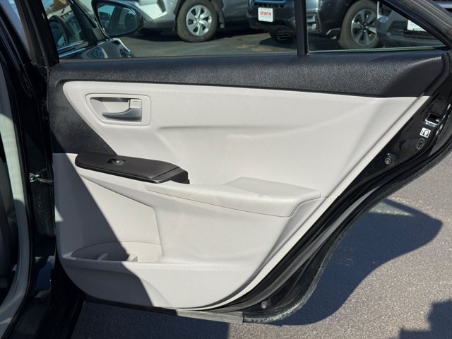 Used 2017 Toyota Camry LE FWD image 27