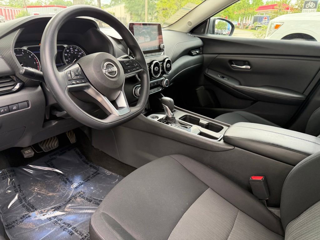 Used 2024 Nissan Sentra SV FWD image 19