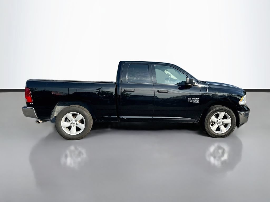 Used 2024 RAM 1500 Classic SLT AWD/4WD image 9
