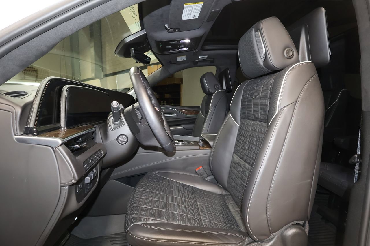 Certified 2024 Cadillac Escalade ESV Sport Platinum w/ LPO, ONYX Package AWD/4WD image 25