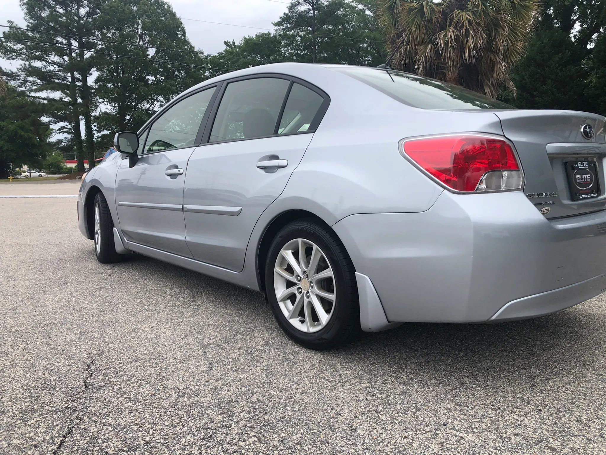 Used 2014 Subaru Impreza 2.0i Premium AWD/4WD image 7