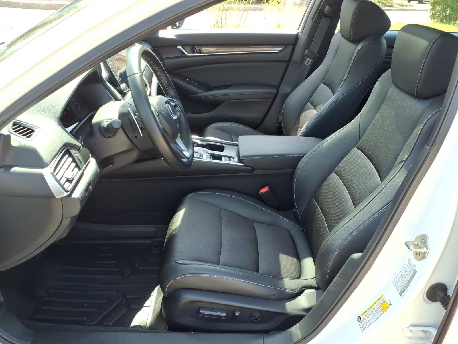 Used 2019 Honda Accord Sport image 4