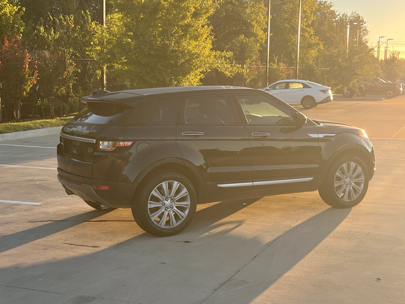Used 2018 Land Rover Range Rover Evoque HSE AWD/4WD image 12