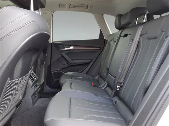 Used 2025 Audi Q5 2.0T Premium Plus w/ Premium Plus Package image 10