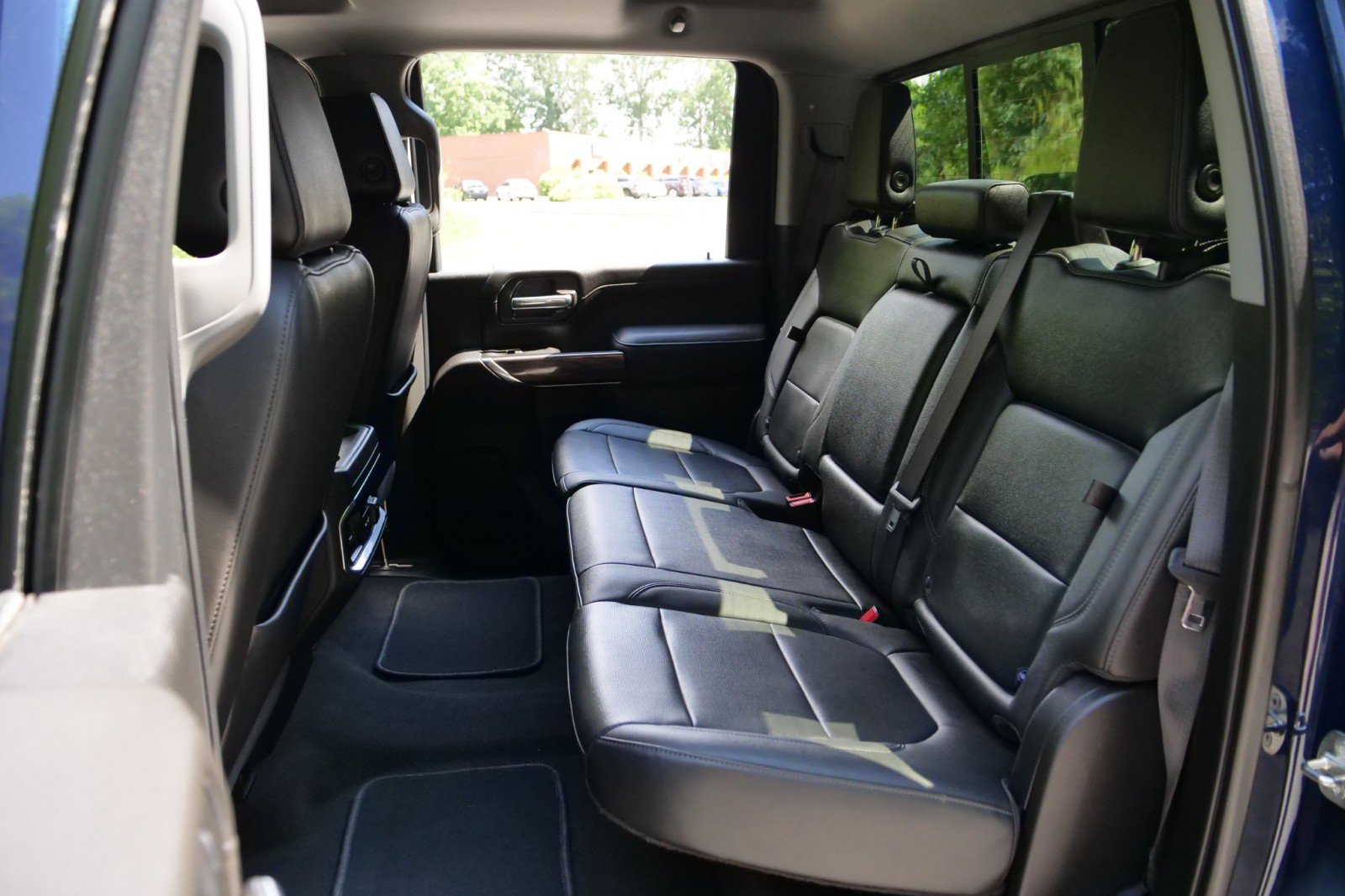 Used 2022 Chevrolet Silverado 2500 LTZ w/ LTZ Plus Package AWD/4WD image 34