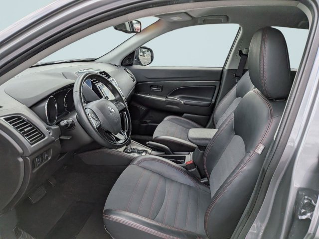 Used 2024 Mitsubishi Outlander Sport SE AWD/4WD image 20
