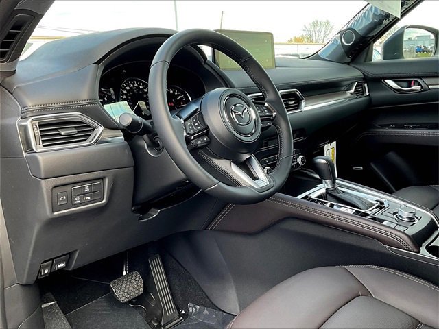 New 2025 MAZDA CX-5 Signature image 8