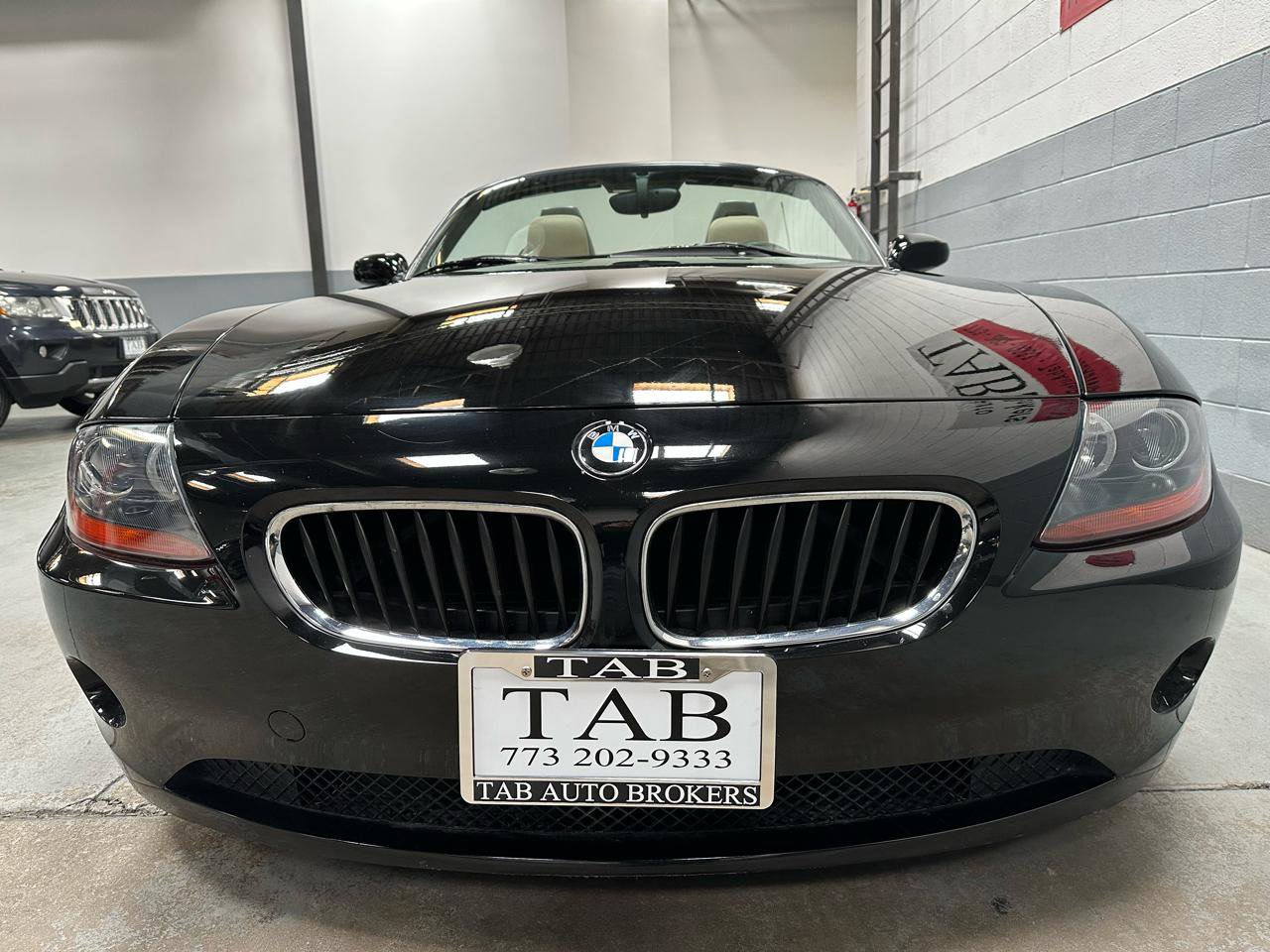 Used 2003 BMW Z4 2.5i image 7