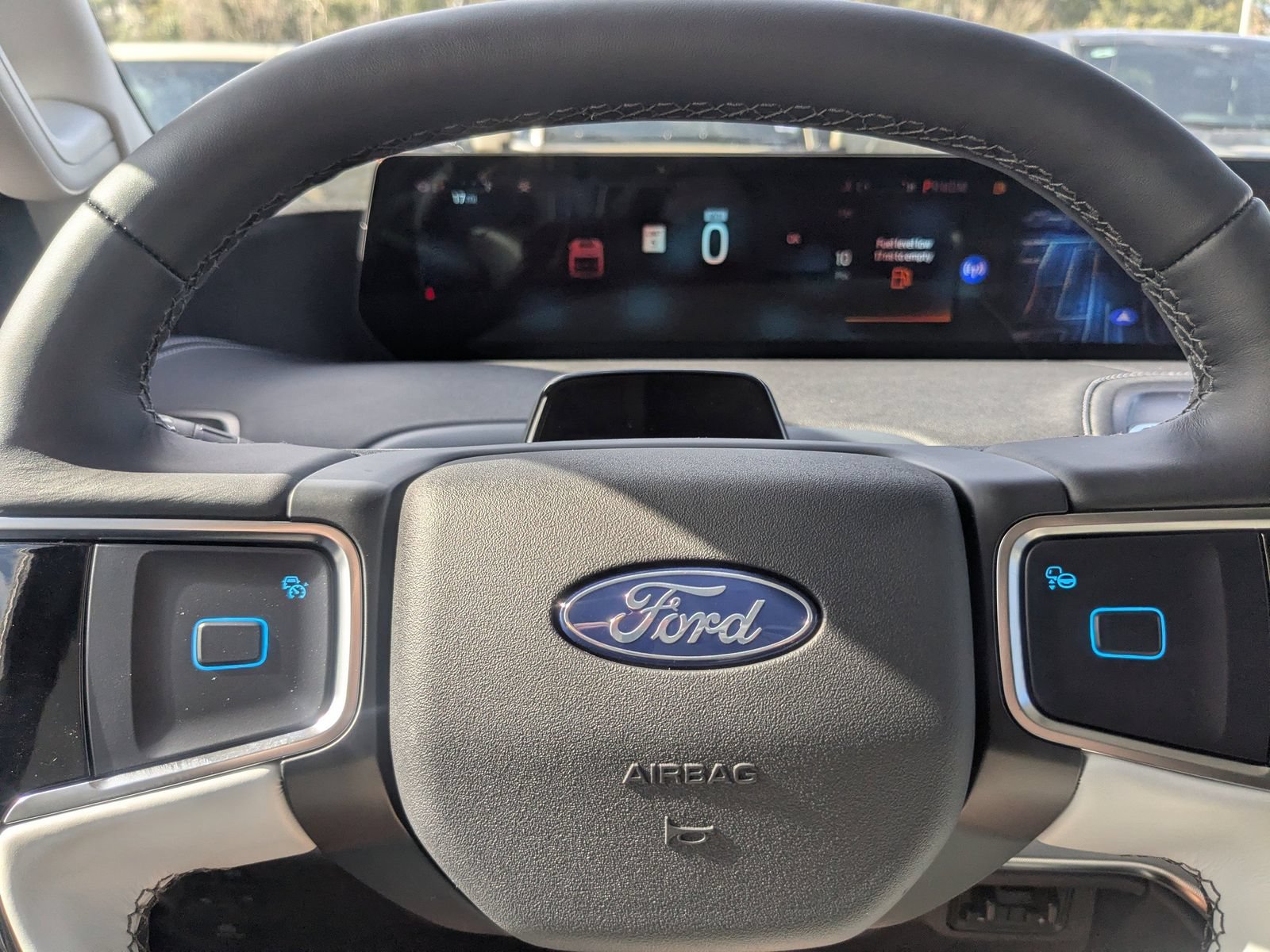New 2025 Ford Expedition Max Platinum w/ Platinum Ultimate Package AWD/4WD image 31