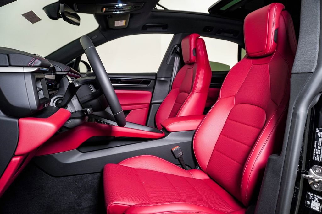 New 2026 Porsche Macan 4 Electric AWD/4WD image 5