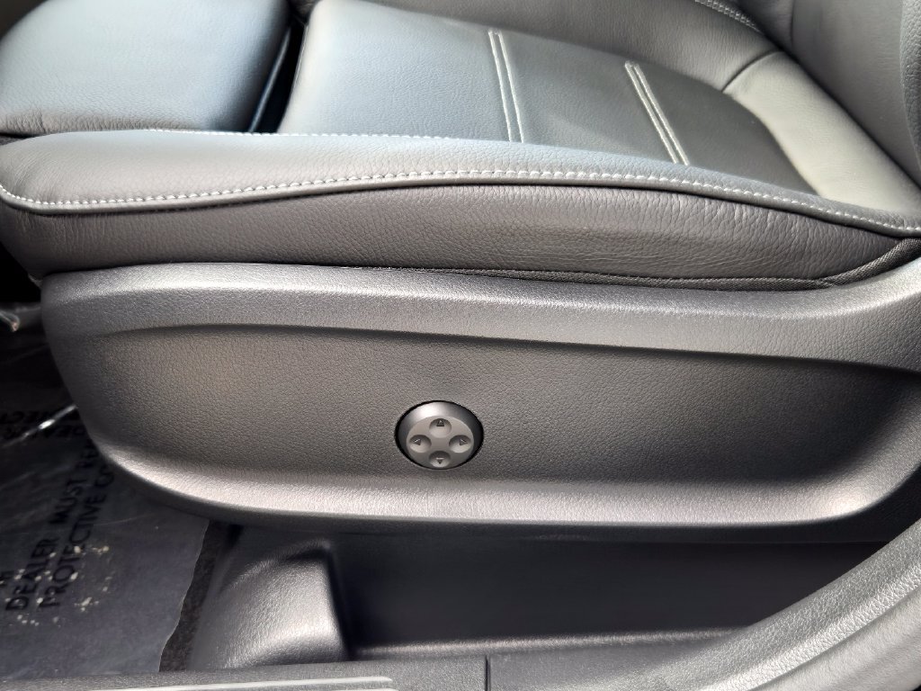 New 2026 Mercedes-Benz GLA 35 AMG 4MATIC image 13