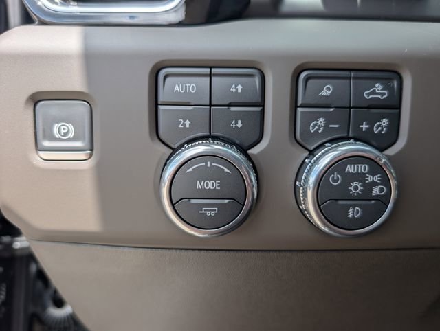 New 2025 GMC Sierra 2500 Denali w/ Denali Reserve Package image 30