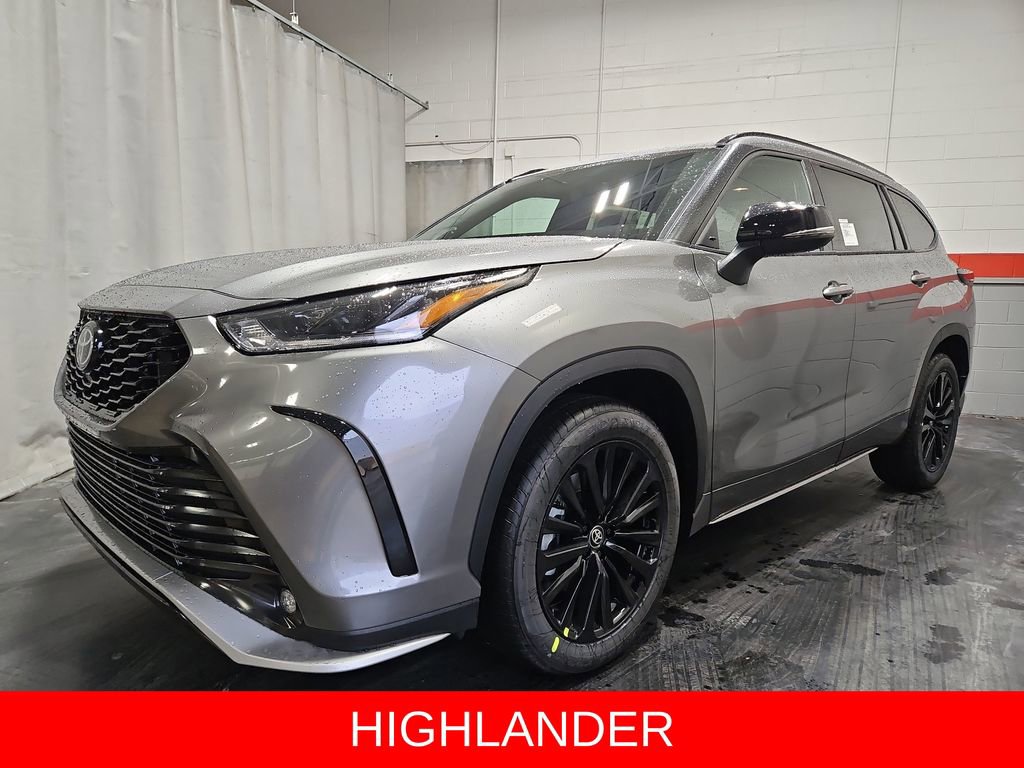 New 2026 Toyota Highlander XSE image 3