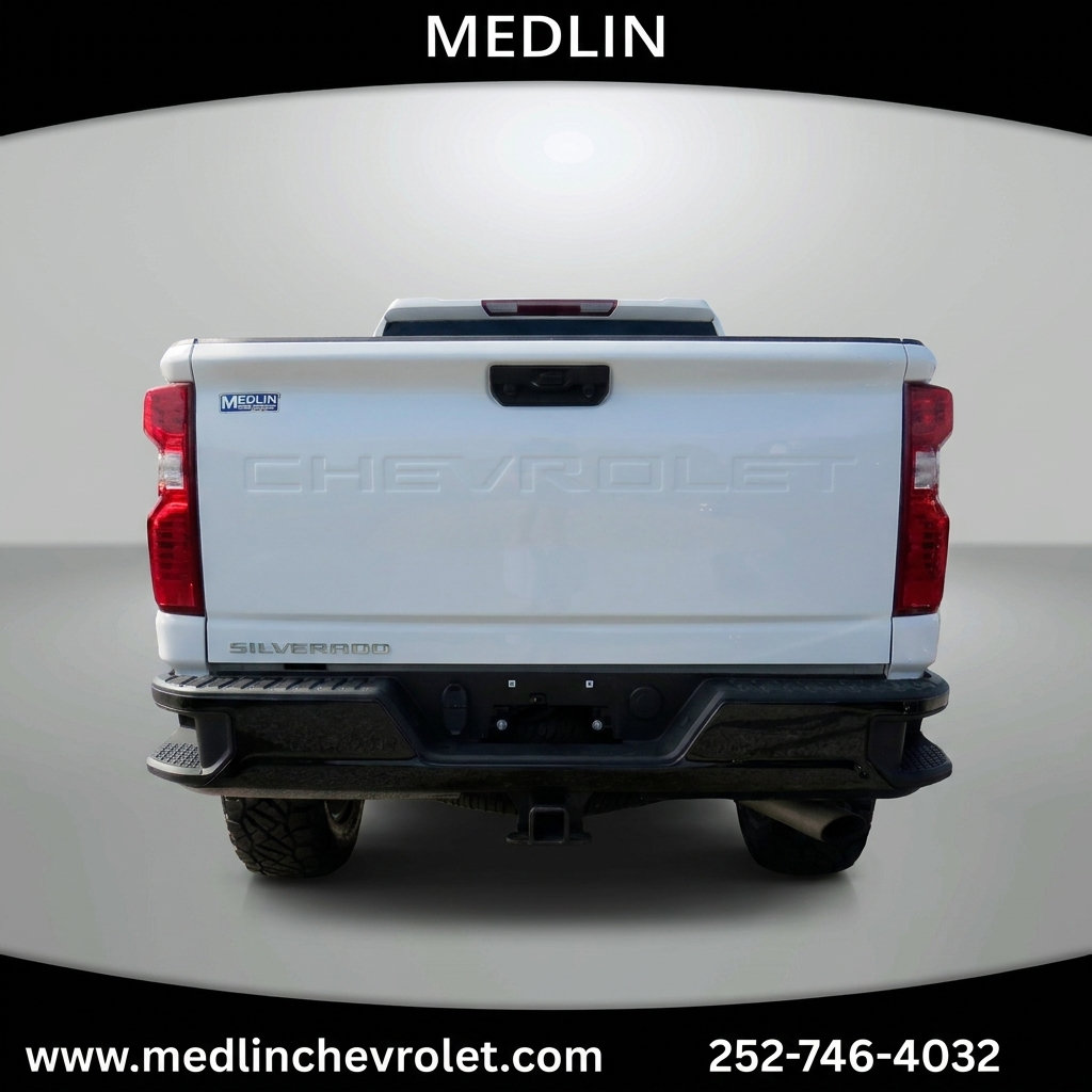 Used 2023 Chevrolet Silverado 2500 Custom w/ Custom Value Package AWD/4WD image 7