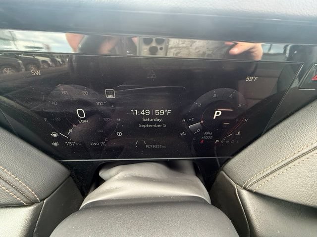 Used 2025 GMC Yukon AT4 w/ AT4 Premium Package AWD/4WD image 32