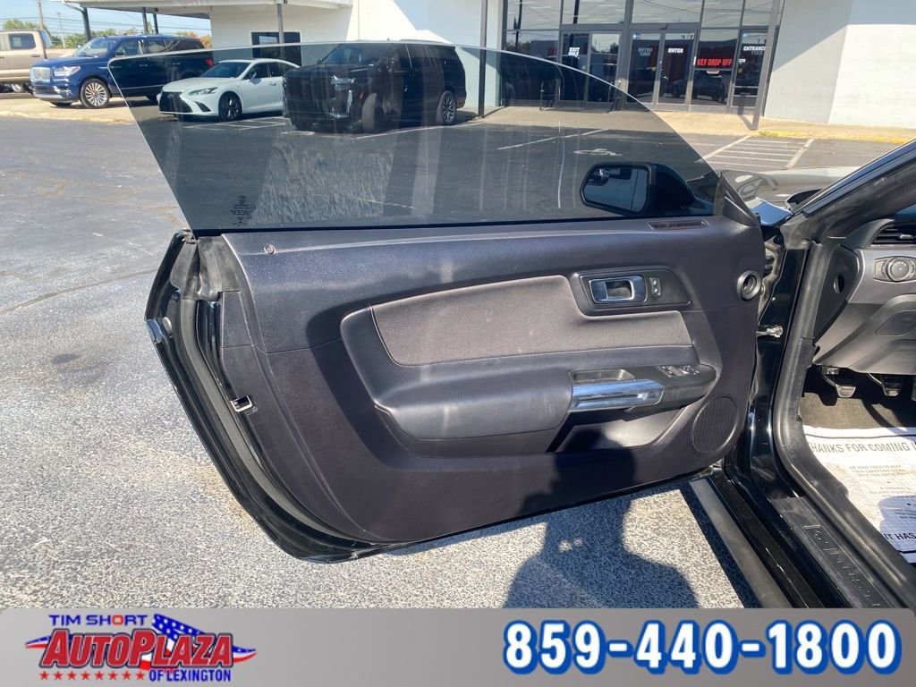 Used 2018 Ford Mustang GT w/ Black Accent Pkg image 25