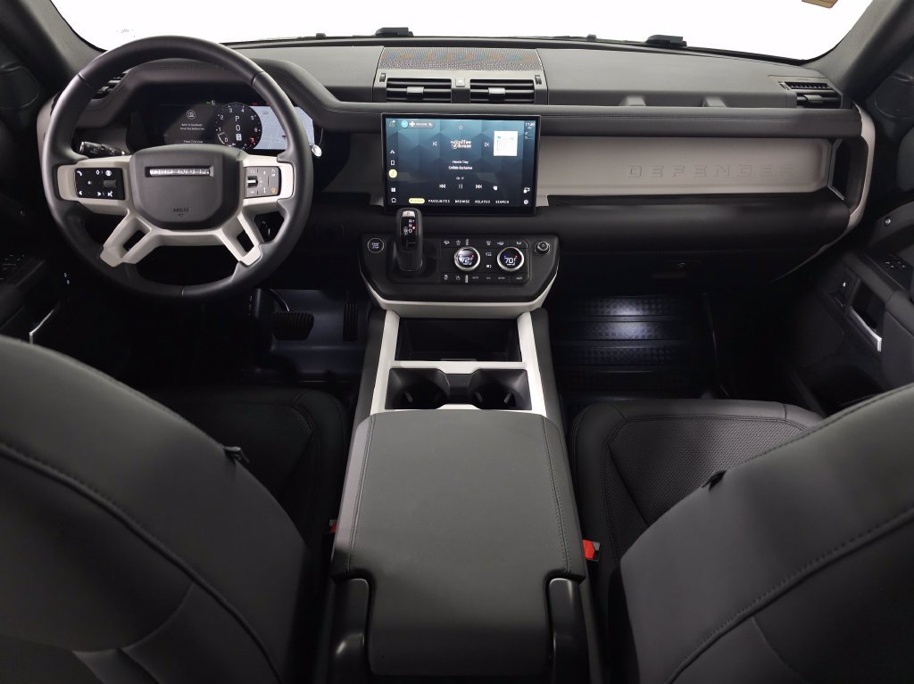 Certified 2025 Land Rover Defender 110 S AWD/4WD image 11