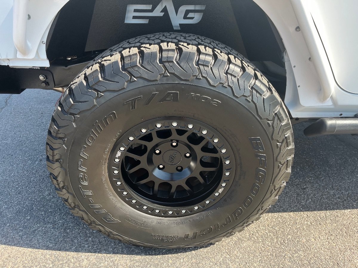 Used 2018 Jeep Wrangler Unlimited Rubicon w/ Connectivity Group AWD/4WD image 41
