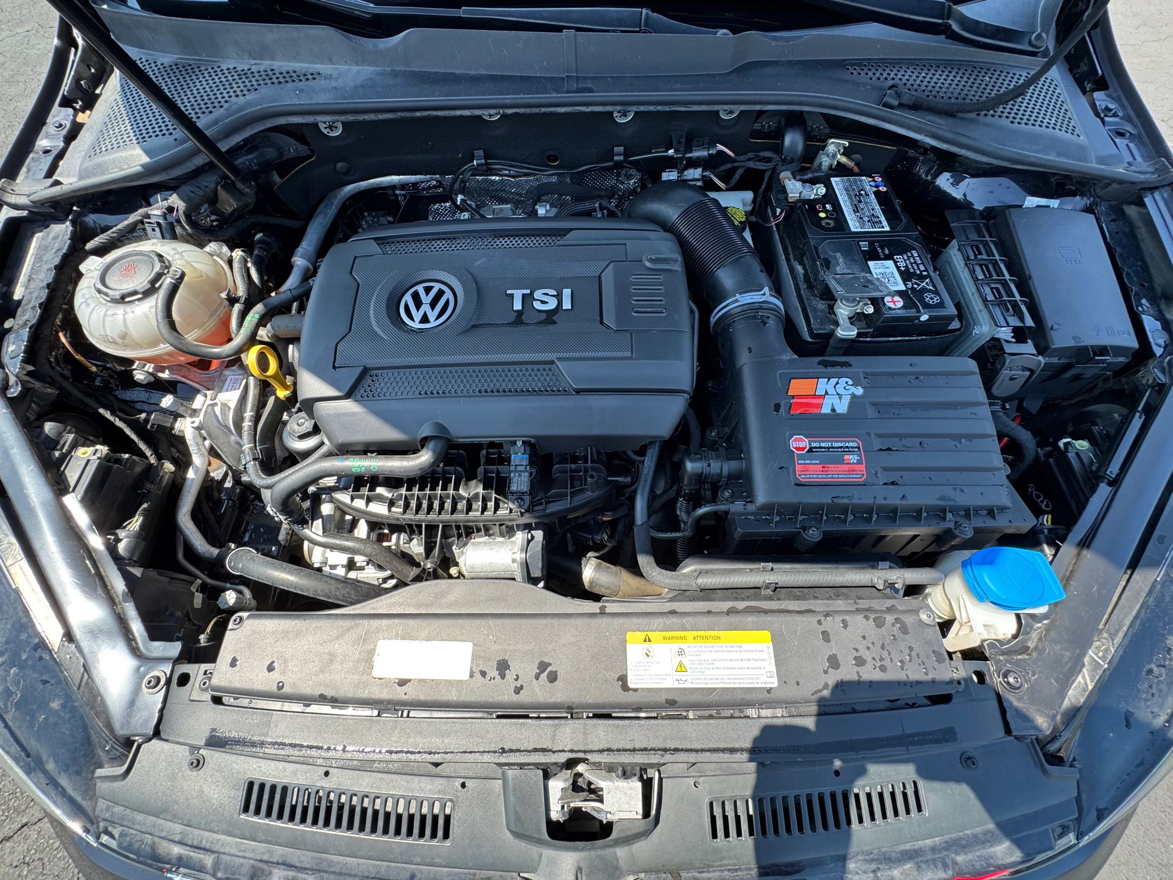 Used 2021 Volkswagen GTI SE image 10