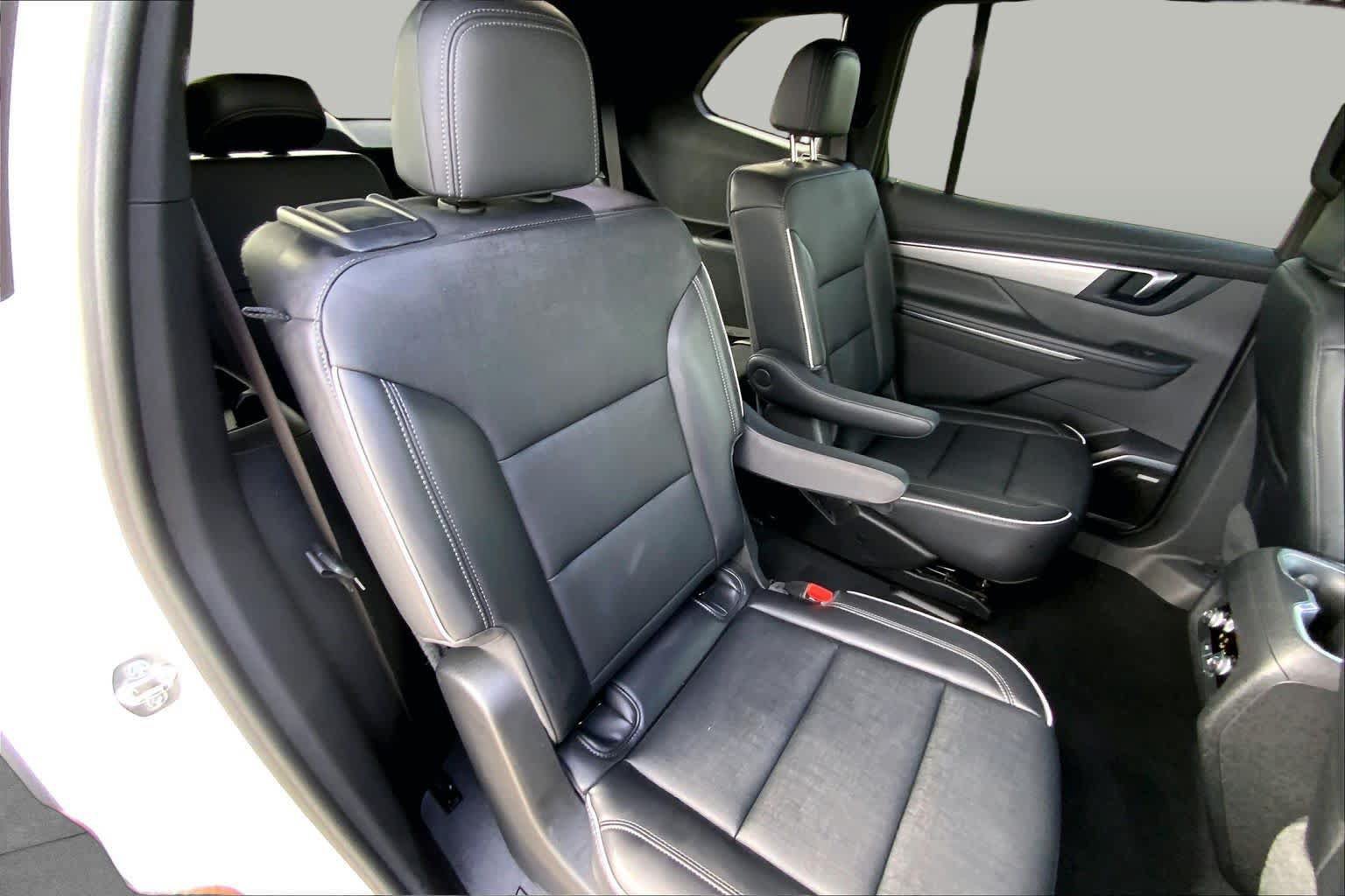 Certified 2026 Buick Enclave Preferred FWD image 19