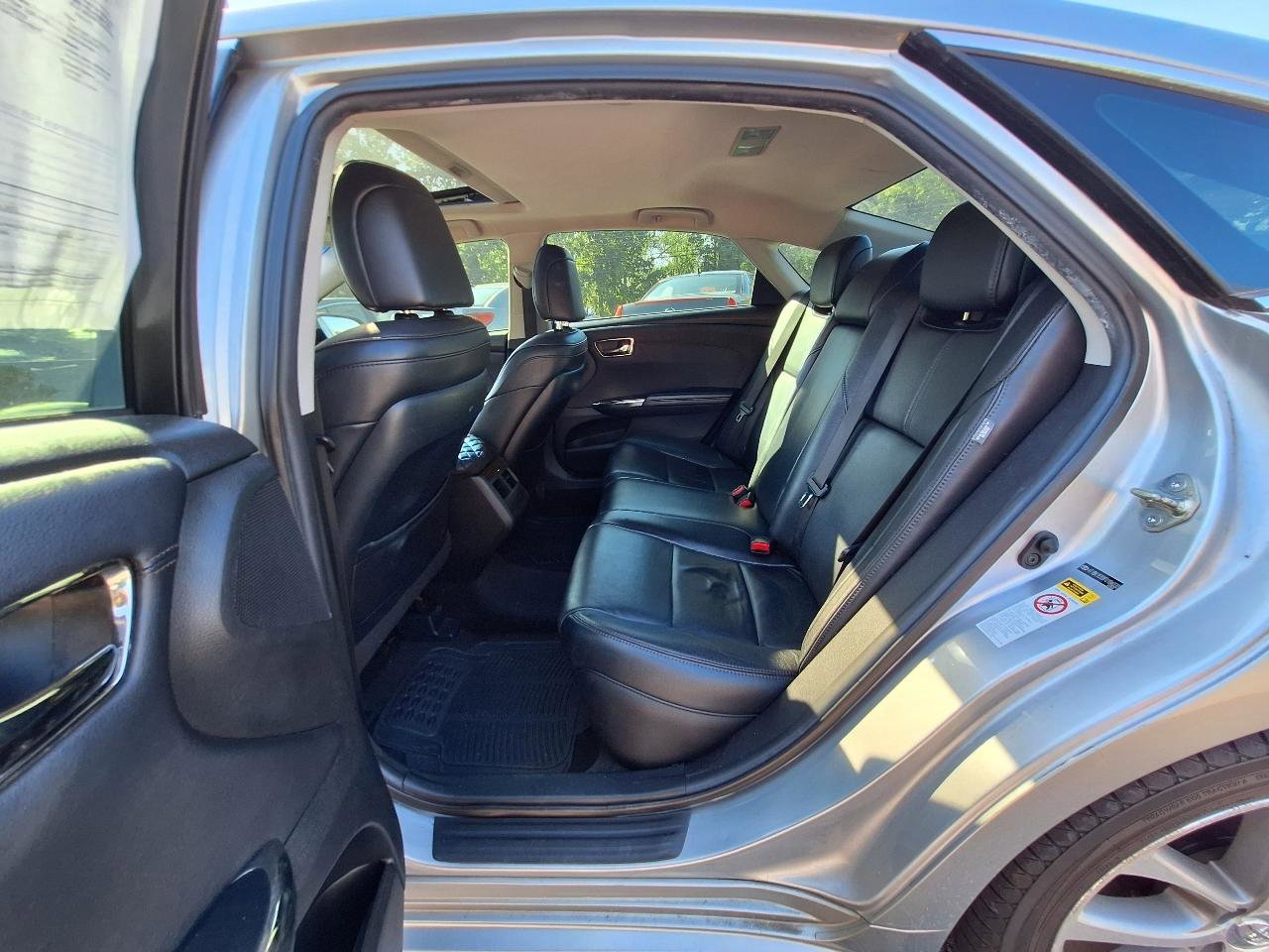 Used 2015 Toyota Avalon XLE Touring FWD image 22