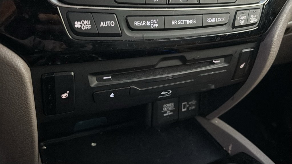 Used 2019 Honda Pilot Touring image 18