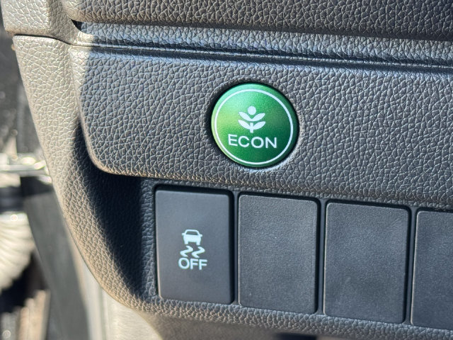 Used 2015 Honda Fit EX image 29