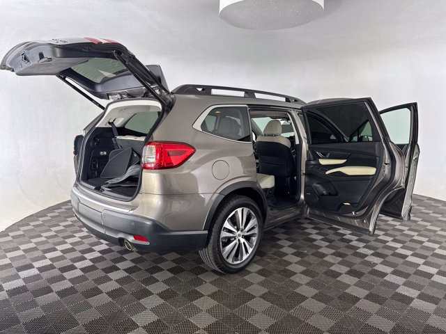 Used 2022 Subaru Ascent Limited w/ Technology Package AWD/4WD image 17
