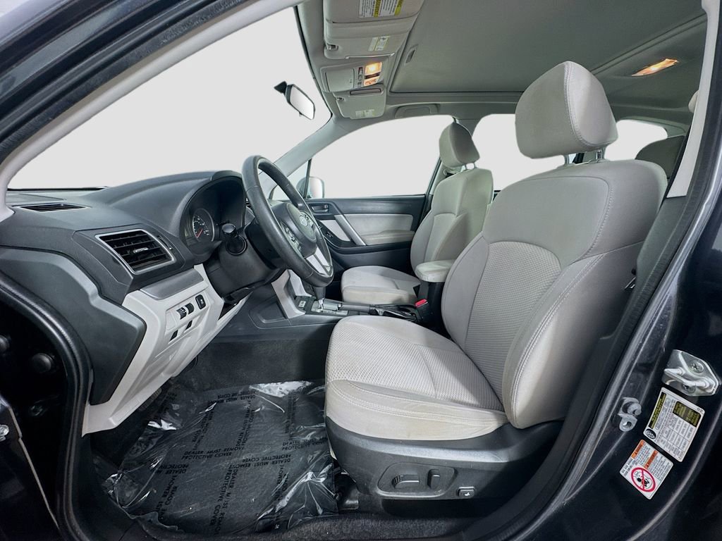 Used 2017 Subaru Forester 2.5i Premium w/ All-Weather Package image 24