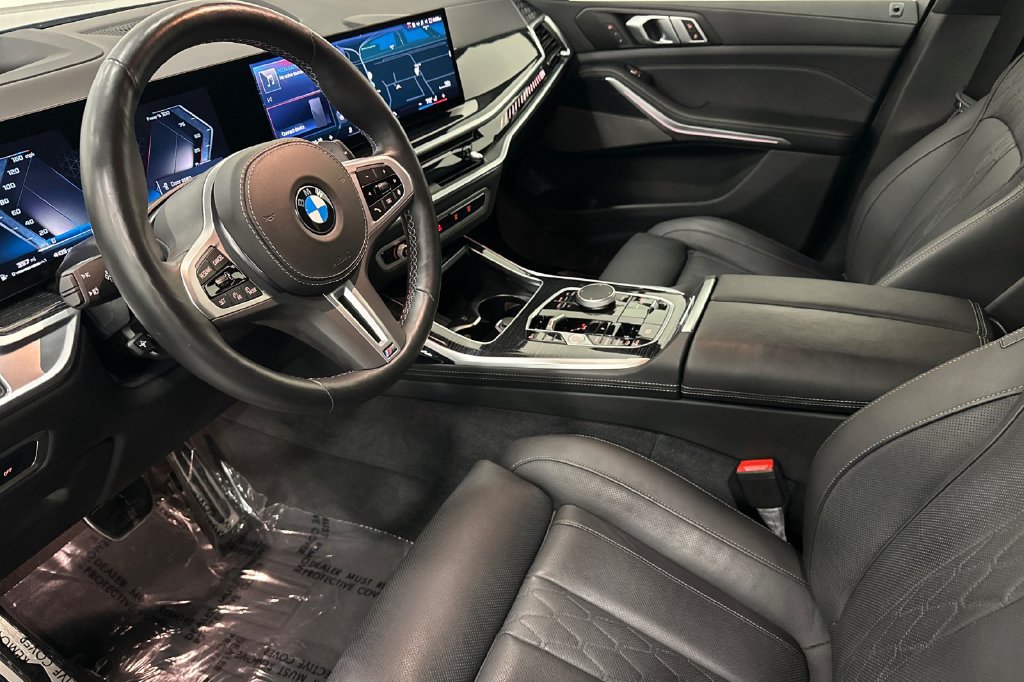 Certified 2025 BMW X7 M60i AWD/4WD image 10